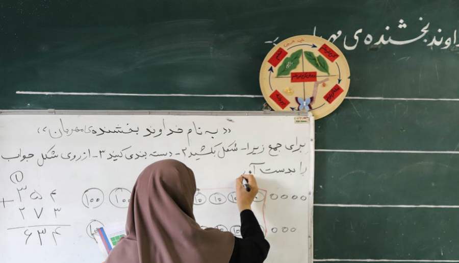 معلمی کلید تربیت نسل انقلابی آینده