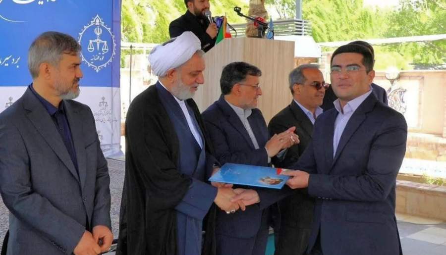 کسب رتبه نخست روابط‌عمومی توسط اداره‌کل ثبت اسناد | اخبار استان کرمان