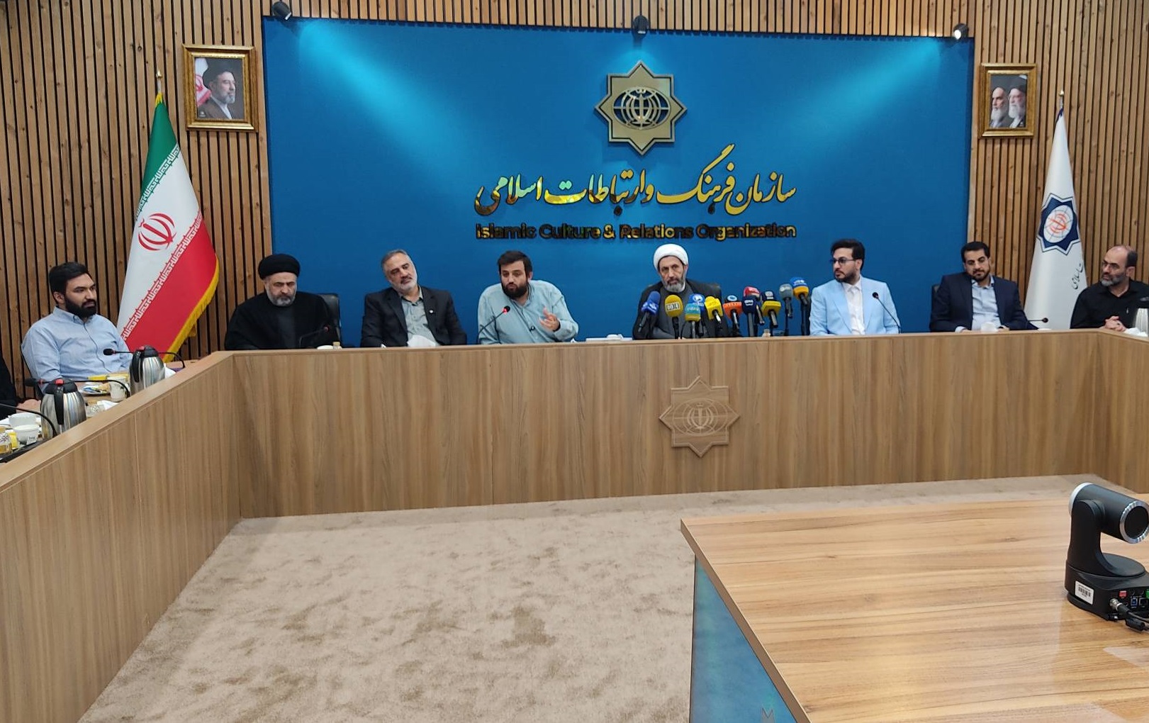 پاسداشت دستاوردهای جهانی محفل در سازمان فرهنگ و ارتباطات/ سفیر اسپانیا به شاکرنژاد چه گفت؟
