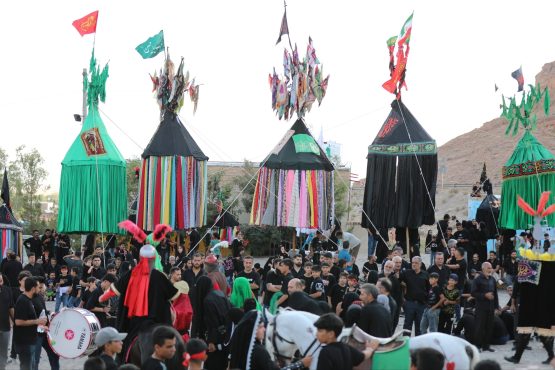 گزارش تصویری؛آیین سنتی «جوش‌زنی» و «شَدّه‌گردانی» در عصر عاشورا در روستای داوران برگزار شد | اخبار رفسنجان